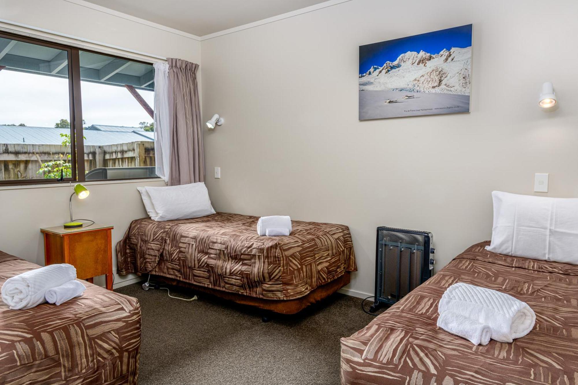 10 Cottages Franz Josef Esterno foto