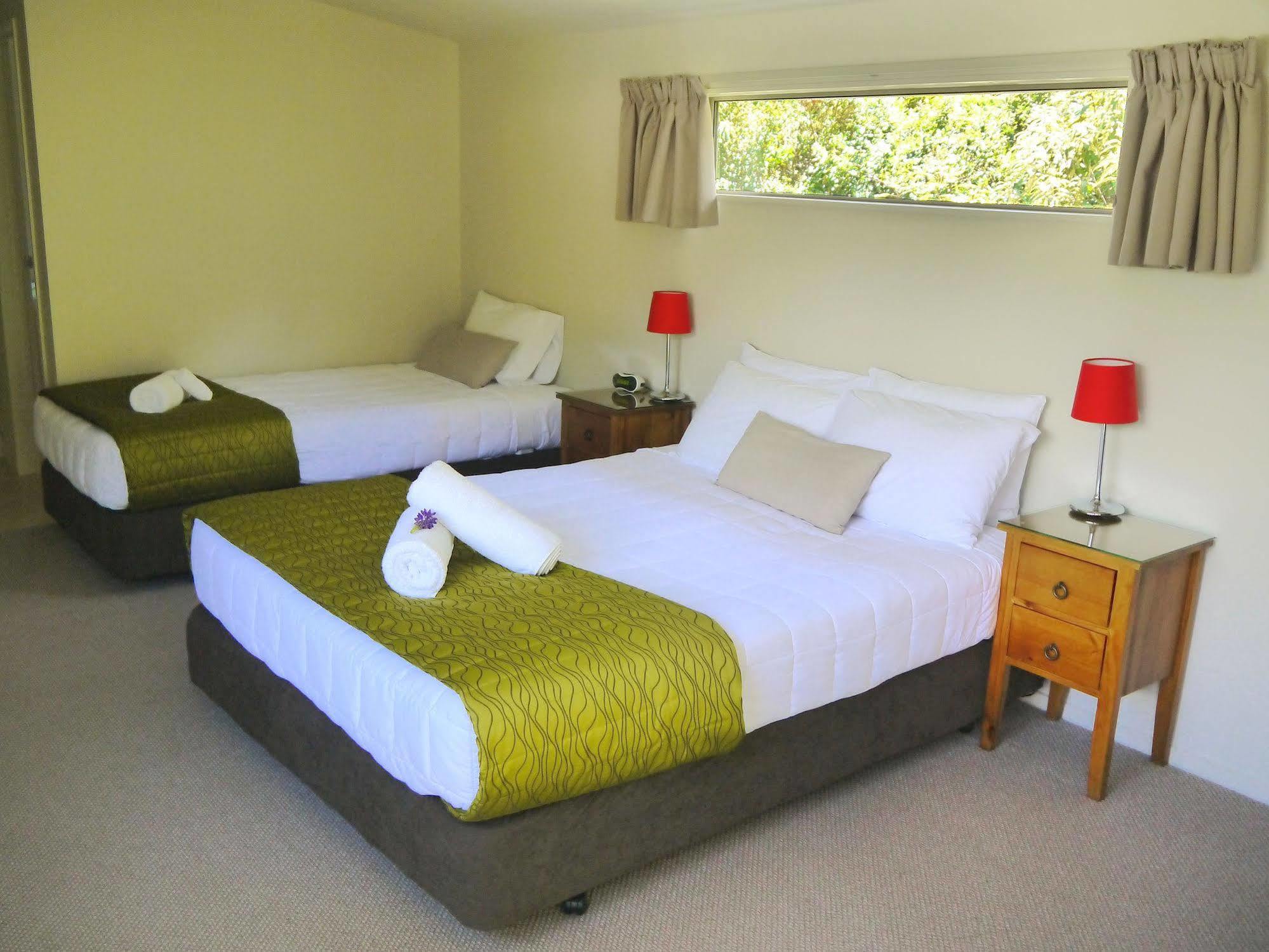 10 Cottages Franz Josef Esterno foto